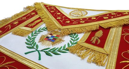 PAST HIGH PRIEST ROYAL ARCH CHAPTER APRON - RED WITH GOLD WREATH (2)