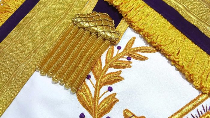 PAST MASTER BLUE LODGE APRON - PURPLE VELVET GOLD HAND EMBROIDERY (2)