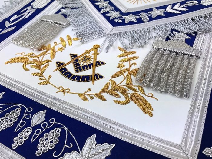 PAST MASTER BLUE LODGE APRON - WHITE & BLUE HAND EMBROIDERY (1)