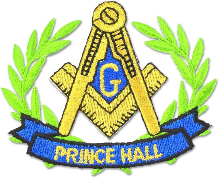 Prince Hall Wreathed Square & Compass Embroidered Masonic Patch - [Gold, Green &